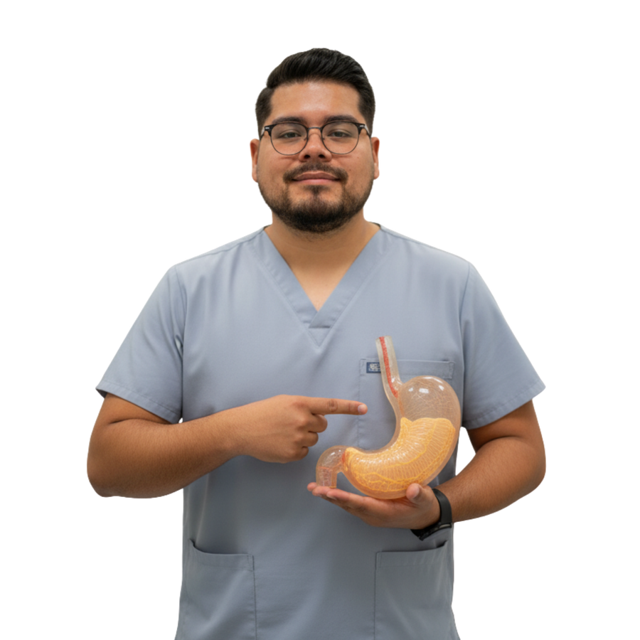 Dr. Valdivia explicando un procedimiento